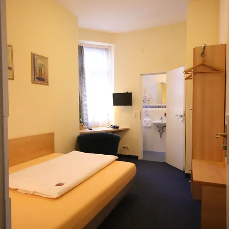Altstadt Hotel 3*