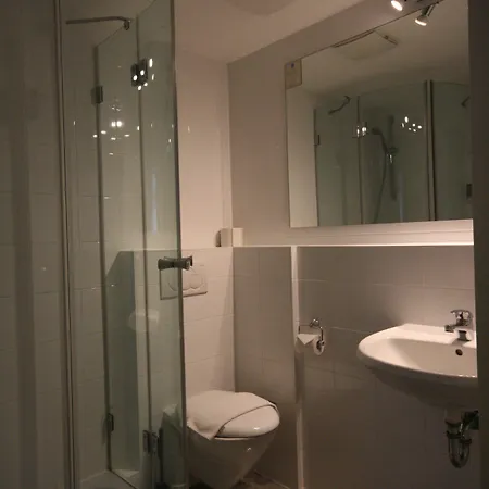 アルトシュタット 3*